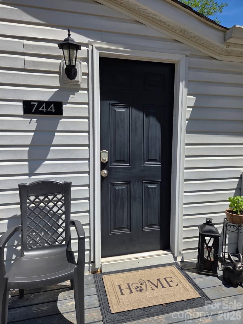 744 Deer Park Rd, Nebo, NC 28761