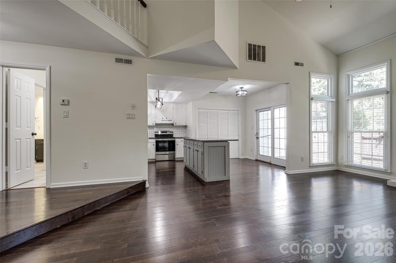 9235 Vicksburg Park Ct, Charlotte, NC 28210
