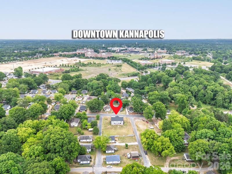 604 8th St, Kannapolis, NC 28081