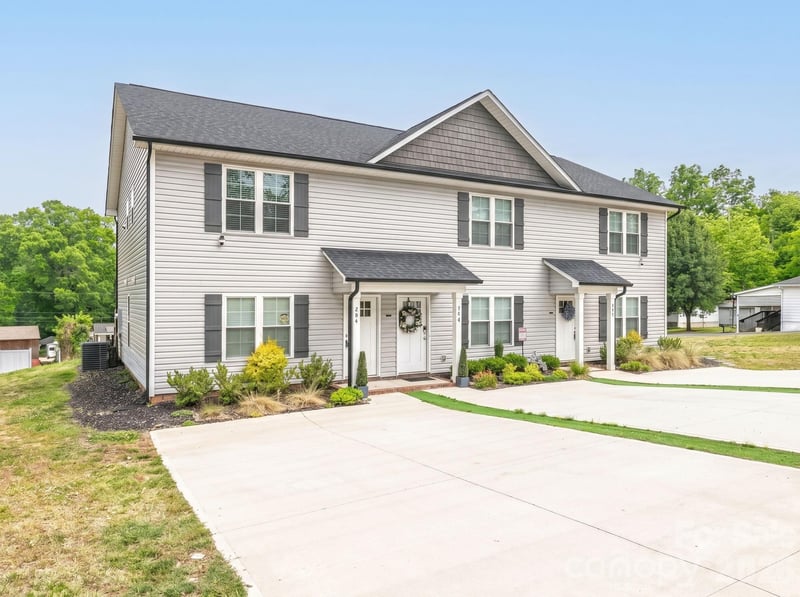 604 8th St, Kannapolis, NC 28081