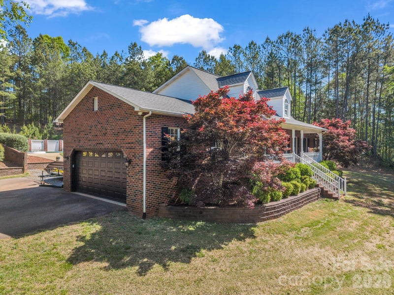 1467 Camp Creek Rd, Union Mills, NC 28167