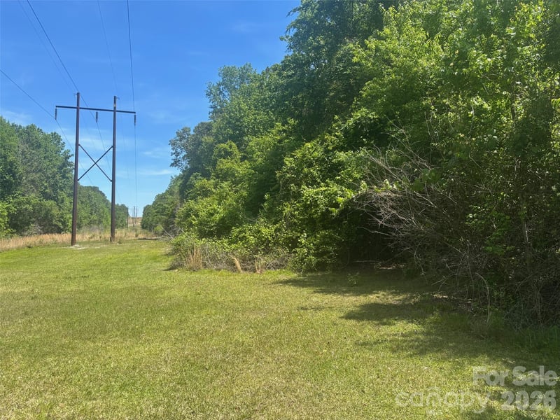 2206 Highway 1 Hw, Elgin, SC 29045