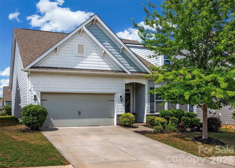 7040 Chrysanthemum Rd, Lancaster, SC 29720