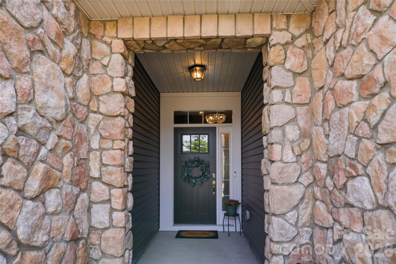 1223 Bhaltair Ln, Fort Mill, SC 29708