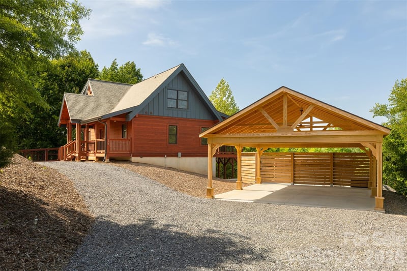 170 Summit Dr, Nebo, NC 28761