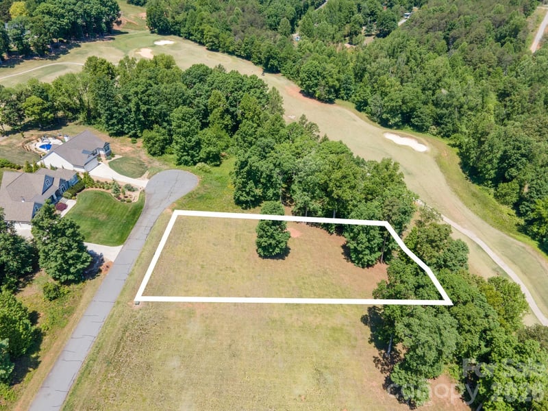 3656 Cornwell Ct #142, Morganton, NC 28655
