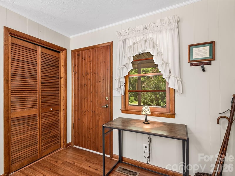 185 Indian Springs Rd, Clyde, NC 28721