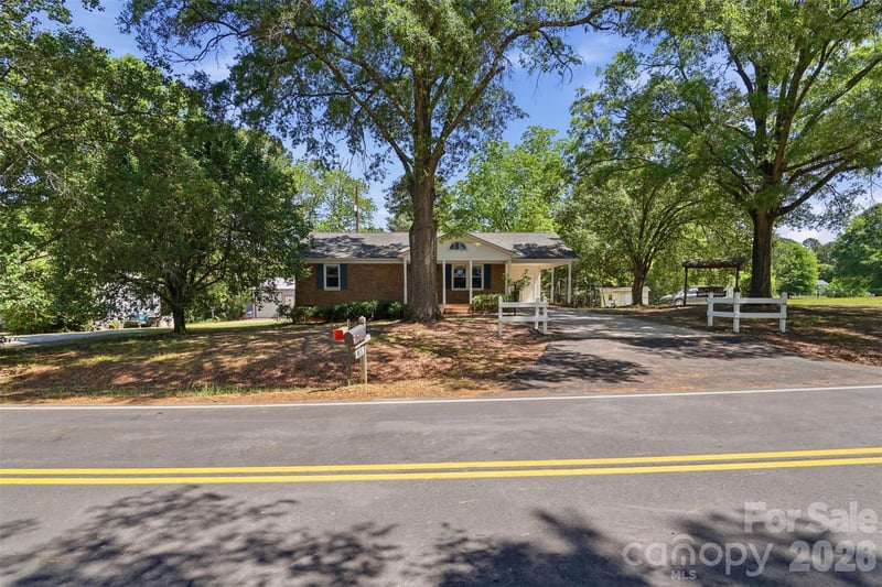 2068 Knight Rd, Lancaster, SC 29720