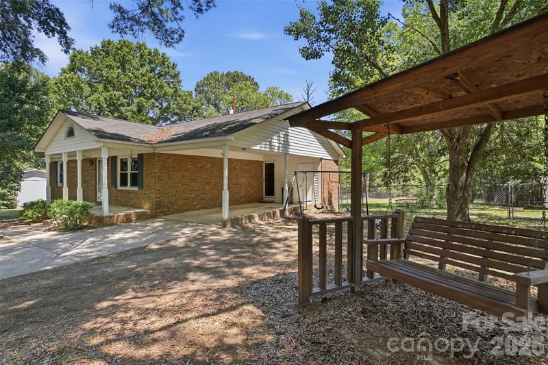 2068 Knight Rd, Lancaster, SC 29720