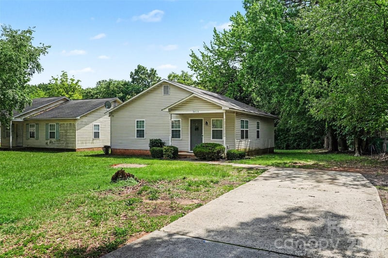 3415 Kentucky Ave, Charlotte, NC 28216