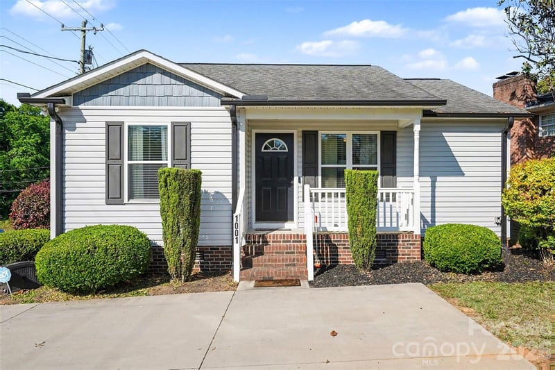 1001 Rainbow Dr, Kannapolis, NC 28081