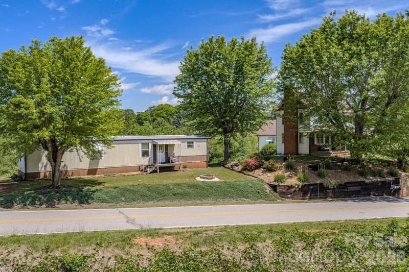 502 and 504 Old Us 19 23 Hw, Candler, NC 28715