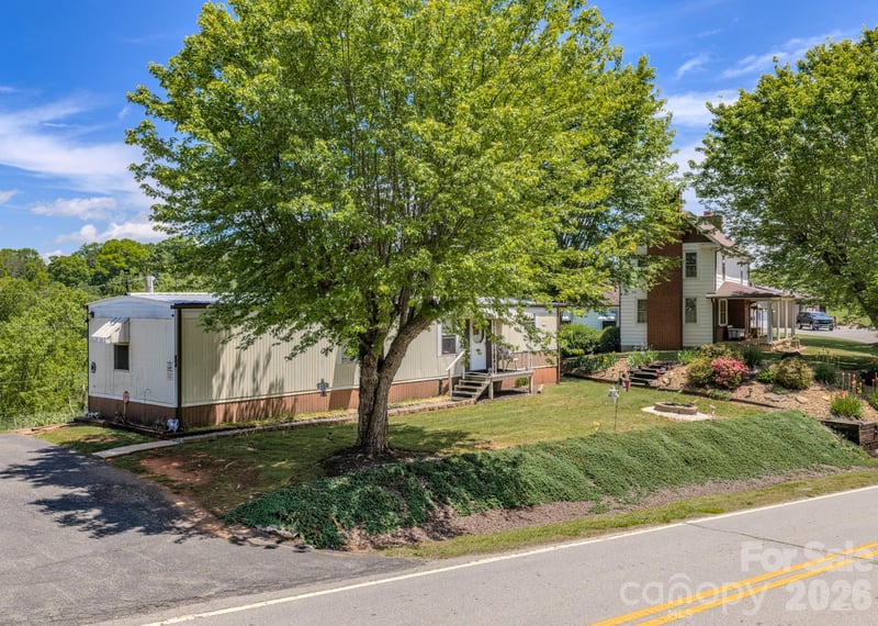502 and 504 Old Us 19 23 Hw, Candler, NC 28715