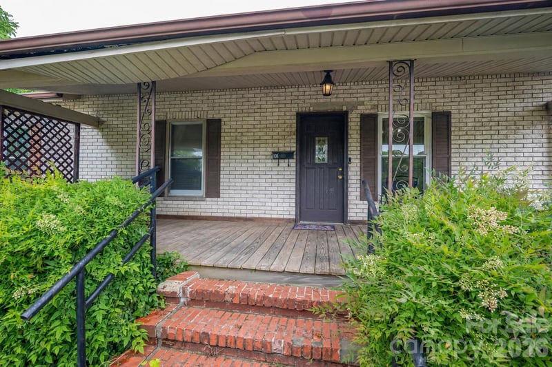 101 Huss Ave, Cherryville, NC 28021