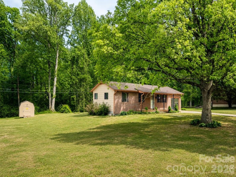 126 Upward Acres St, East Flat Rock, NC 28726