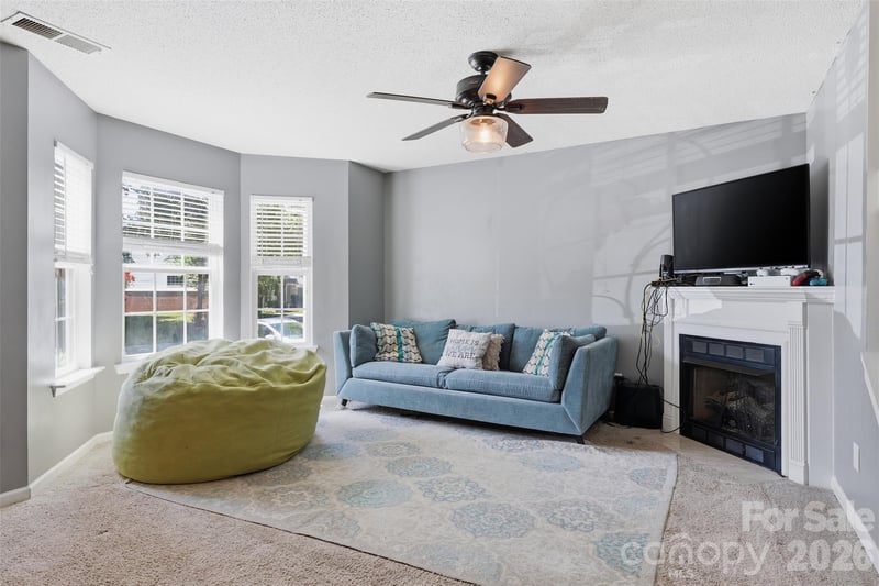 104 Gelderland Dr, Matthews, NC 28104