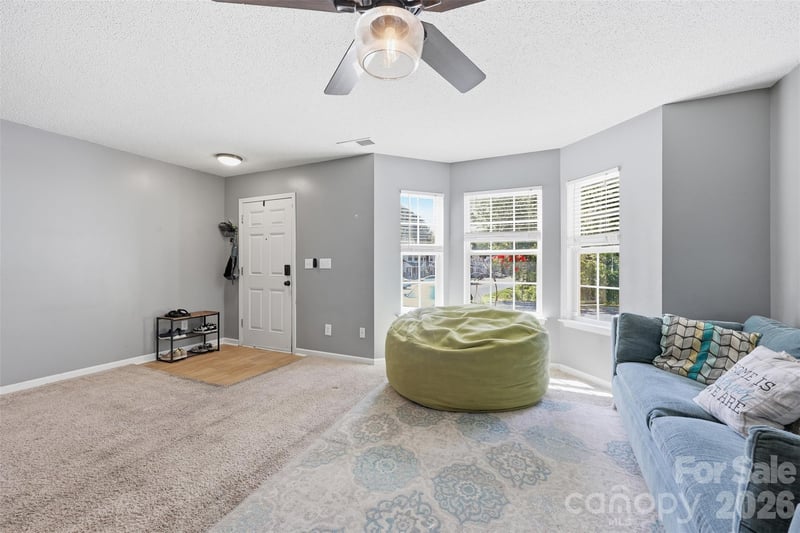 104 Gelderland Dr, Matthews, NC 28104