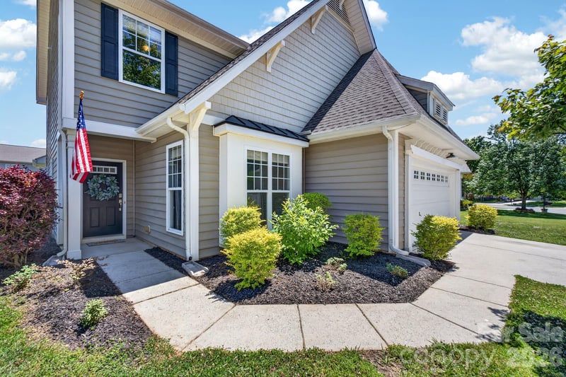 598 Sugar Tree Dr, Rock Hill, SC 29732