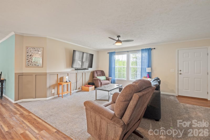 2517 Horseshoe Rd, Westfield, NC 27053