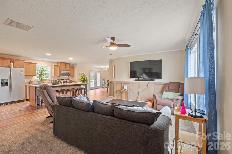 2517 Horseshoe Rd, Westfield, NC 27053