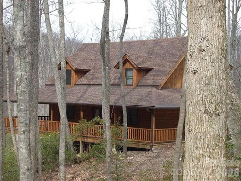 102 Carriage Dr, Fairview, NC 28730
