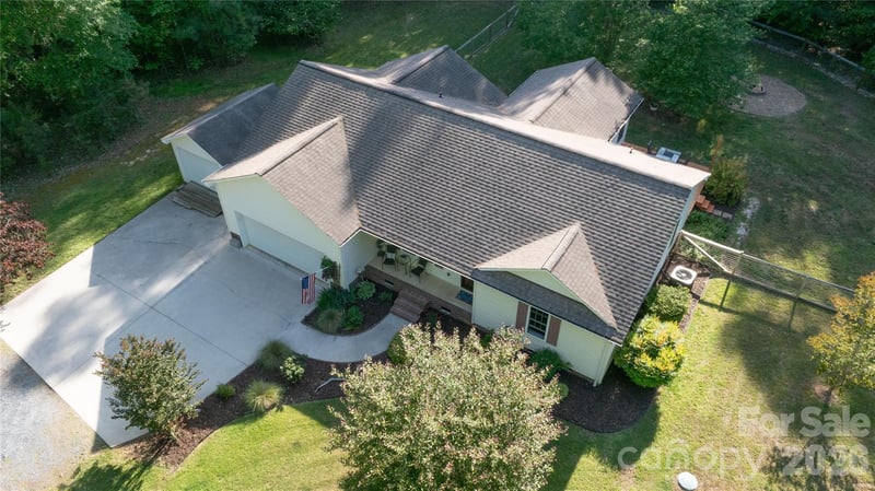204 Millwheel Ln, Mount Gilead, NC 27306