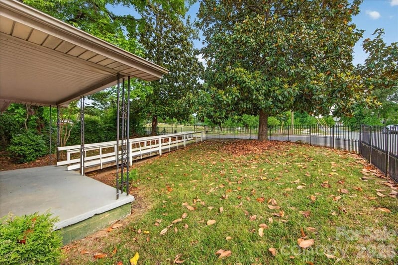 936 Holland Ave, Charlotte, NC 28206