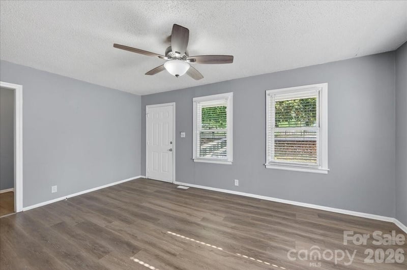 936 Holland Ave, Charlotte, NC 28206