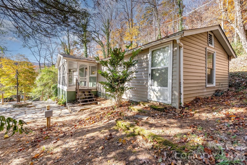 243 Boys Camp Rd, Lake Lure, NC 28746