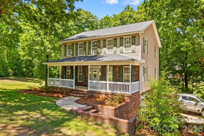 1904 Lorelei Ct, Mount Pleasant, NC 28124