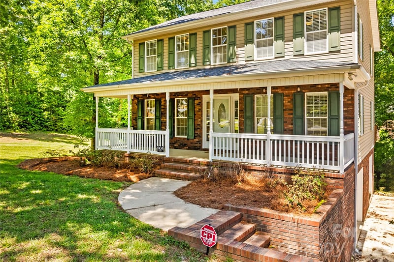 1904 Lorelei Ct, Mount Pleasant, NC 28124