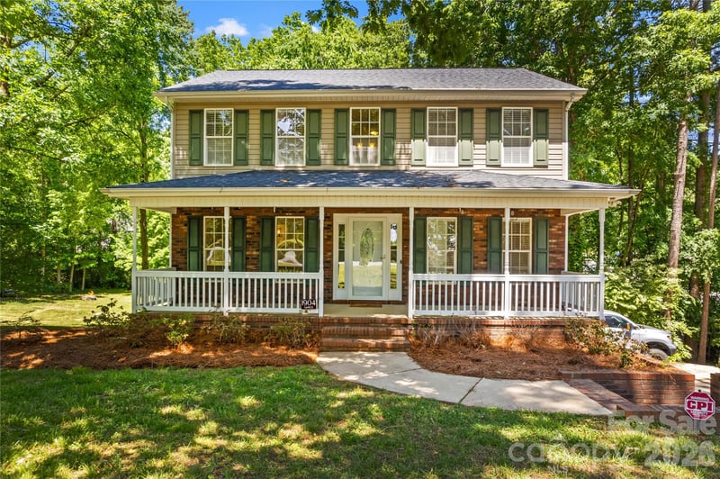 1904 Lorelei Ct, Mount Pleasant, NC 28124