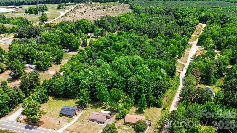 50 Pineview Cir, Wadesboro, NC 28170