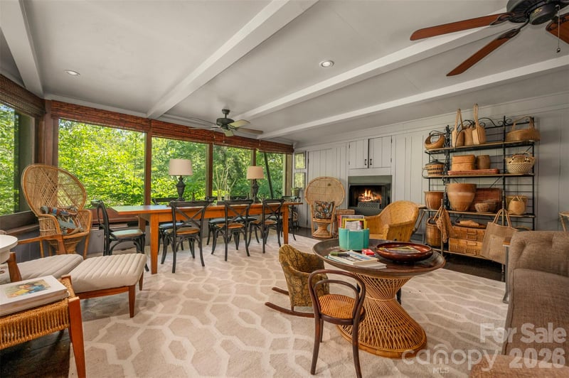 484 Sourwood Ridge Rd, Tryon, NC 28782
