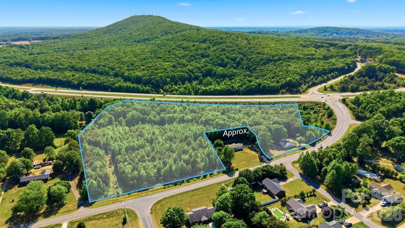 5429 Nc 16 Business Hw, Maiden, NC 28650