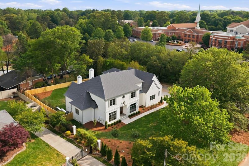 539 Mammoth Oaks Dr, Charlotte, NC 28270
