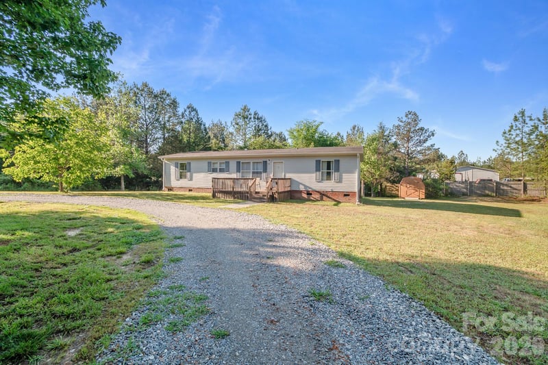 728 Preston Brooks Dr, Catawba, SC 29704