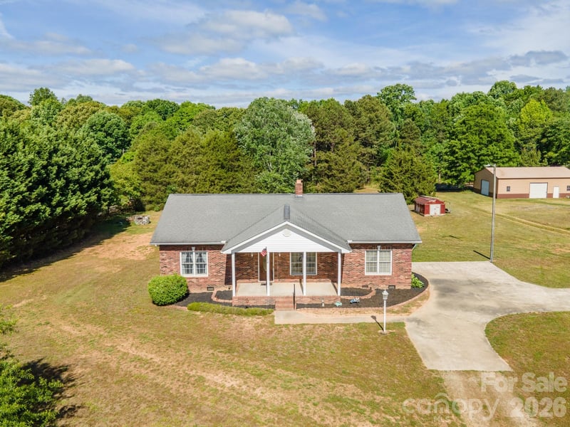7195 Beaver Rd, Kannapolis, NC 28081