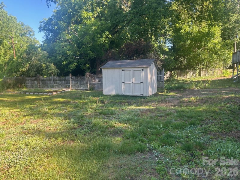 831 Jackson St, Gastonia, NC 28052