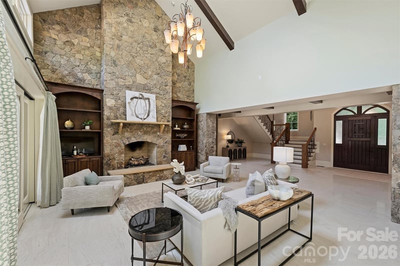 4901 Carmel Park Dr, Charlotte, NC 28226
