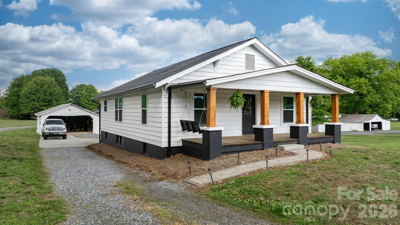 3941 Springs Rd, Conover, NC 28613