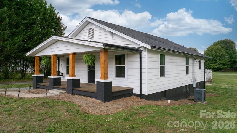 3941 Springs Rd, Conover, NC 28613