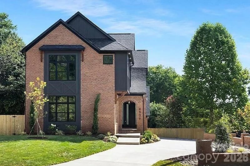 4339 Castlewood Rd, Charlotte, NC 28209