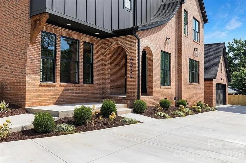 4339 Castlewood Rd, Charlotte, NC 28209