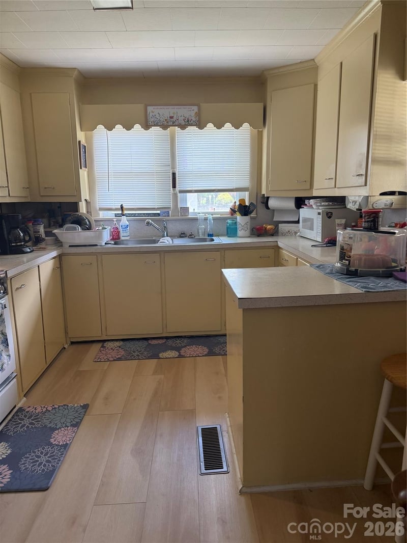 191 Nc 16 Hw, Taylorsville, NC 28681