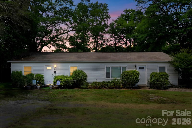 414 Wilkins St, Dallas, NC 28034