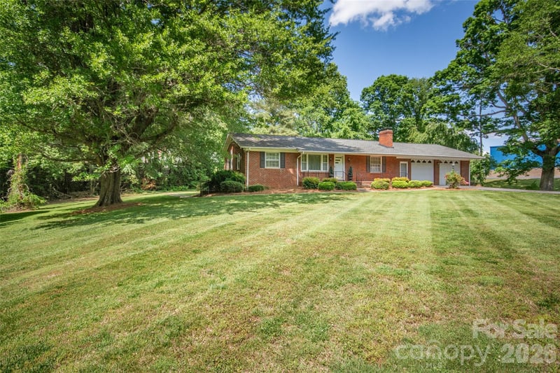 262 Beulah Rd, Statesville, NC 28677