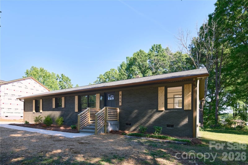 408 Midway Dr, Indian Trail, NC 28079