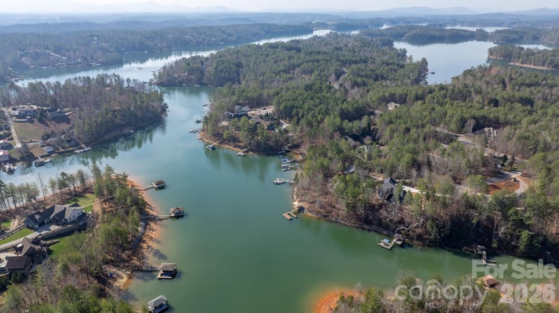 3030 Channel View Cv, Morganton, NC 28655