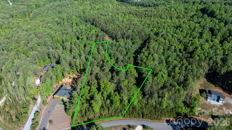 3030 Channel View Cv, Morganton, NC 28655